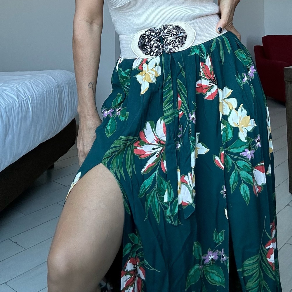 ‼️🌺Gorgeous Maxi skirt ‼️🌺